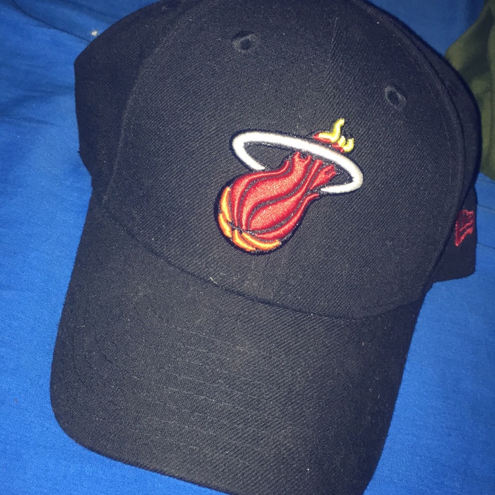 Miami heat hat